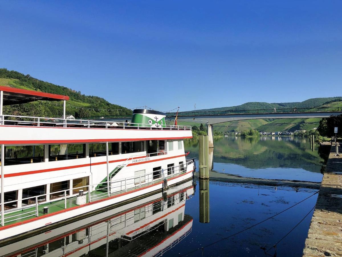Ferienhaus Moselpromenade Zell an der Mosel Luaran gambar
