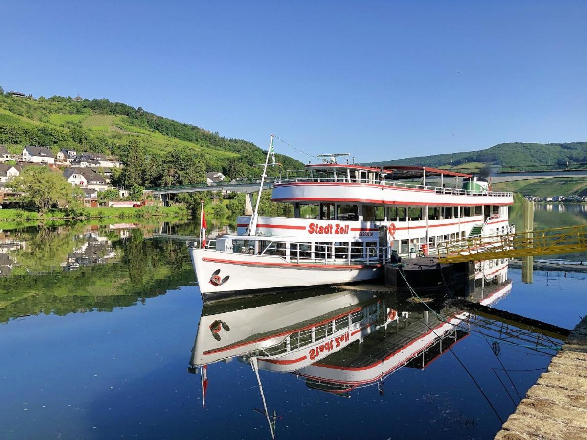 Ferienhaus Moselpromenade Zell an der Mosel Luaran gambar