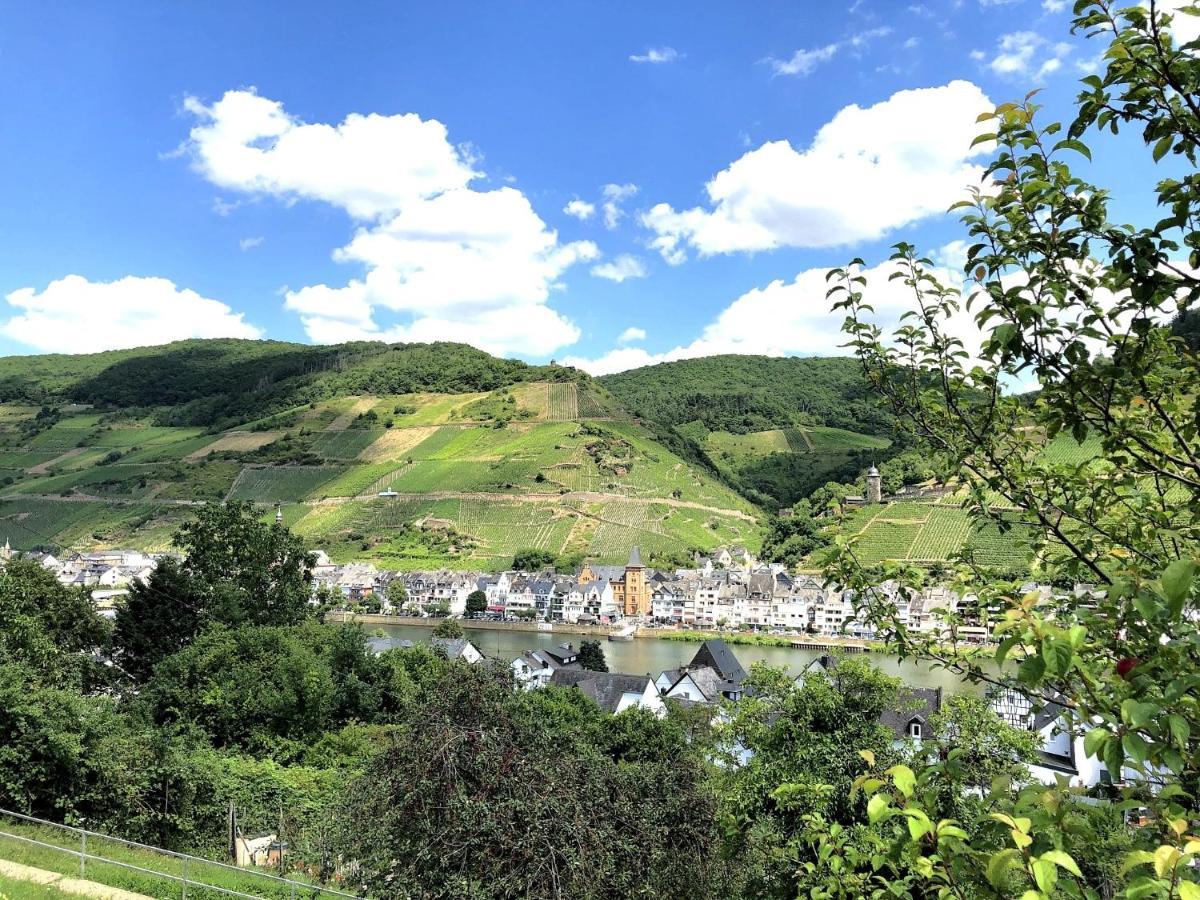 Ferienhaus Moselpromenade Zell an der Mosel Luaran gambar