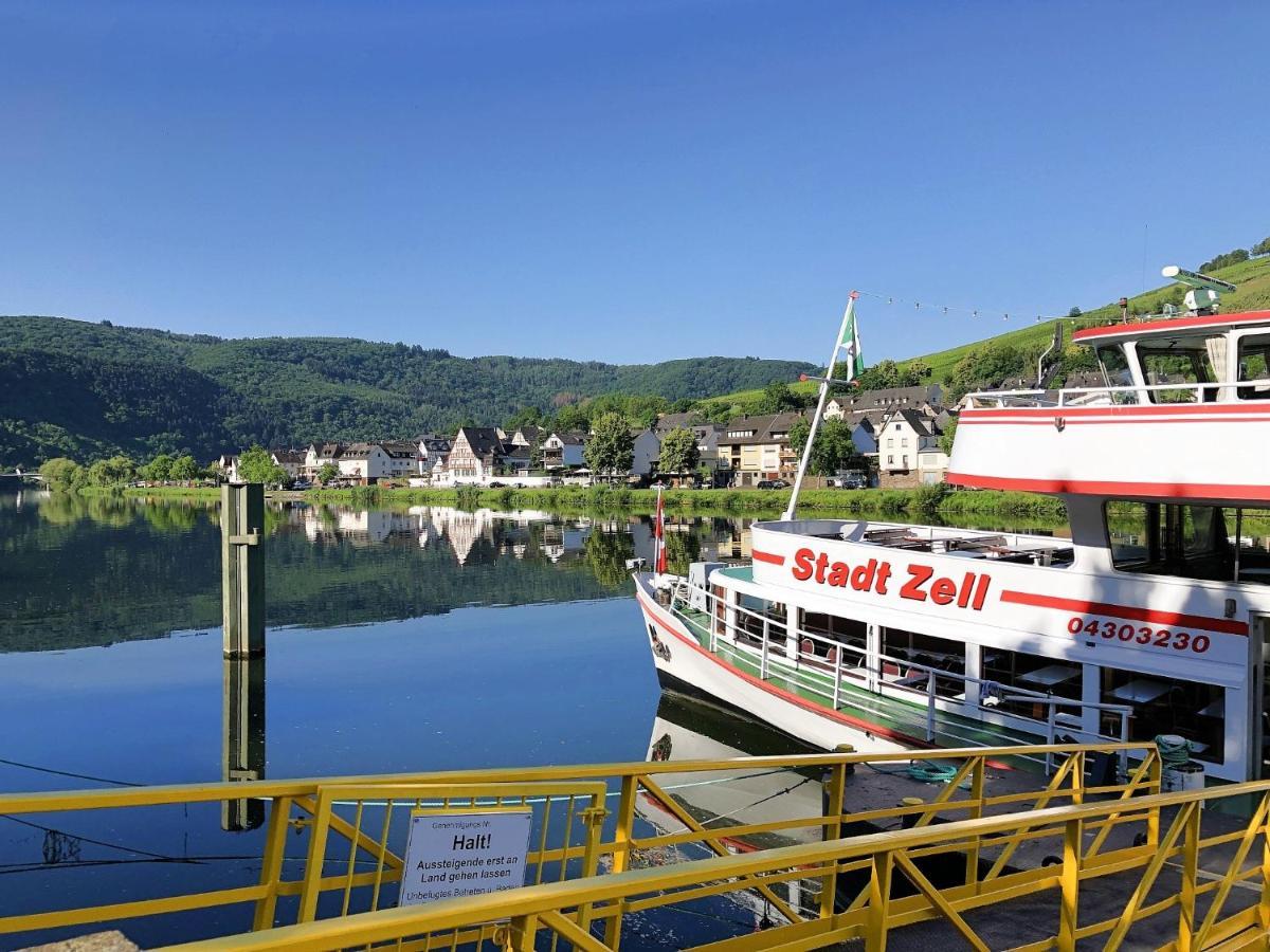 Ferienhaus Moselpromenade Zell an der Mosel Luaran gambar